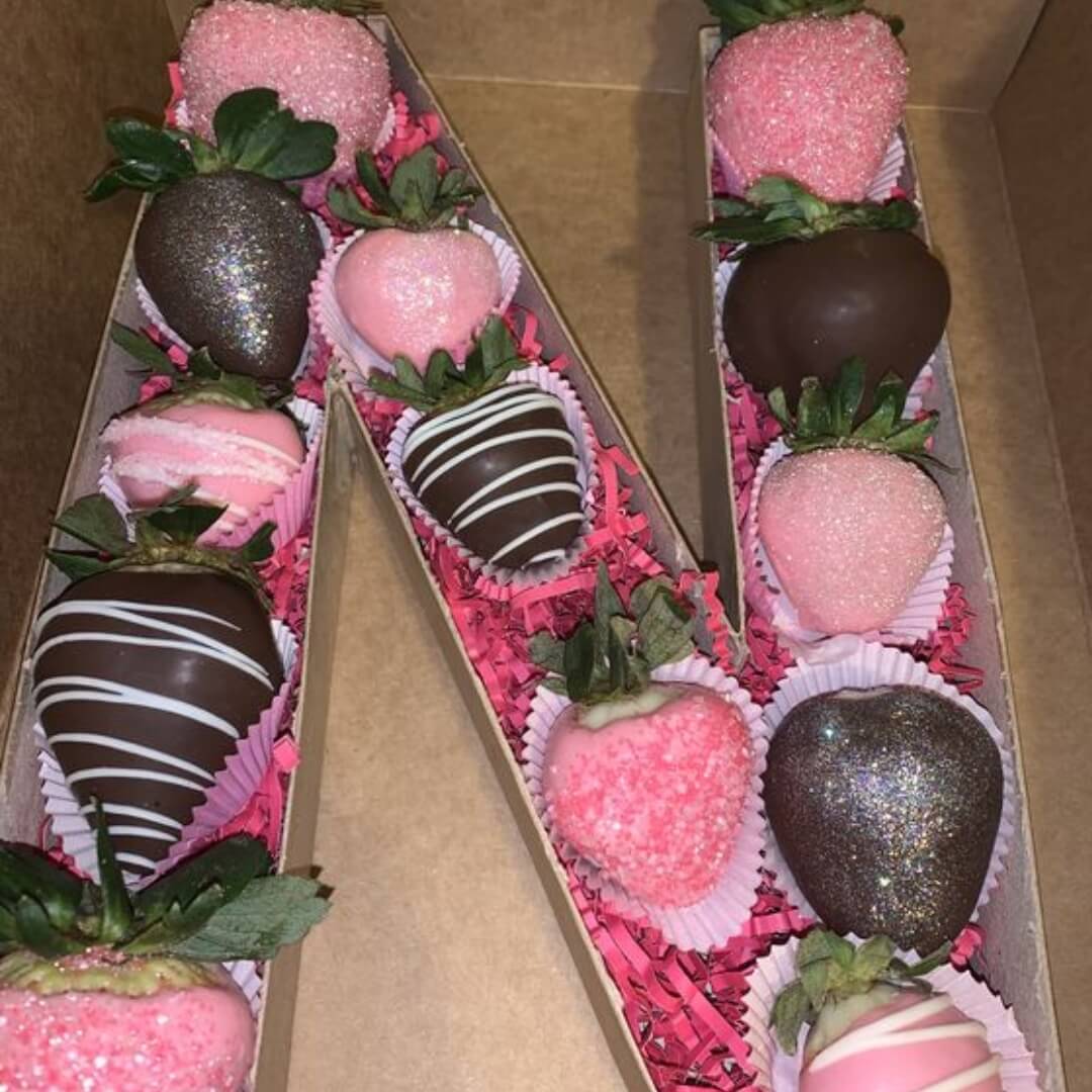 Bibi's Sweetz showcasing a picture of custom chocolate strawberries in Atlanta GA